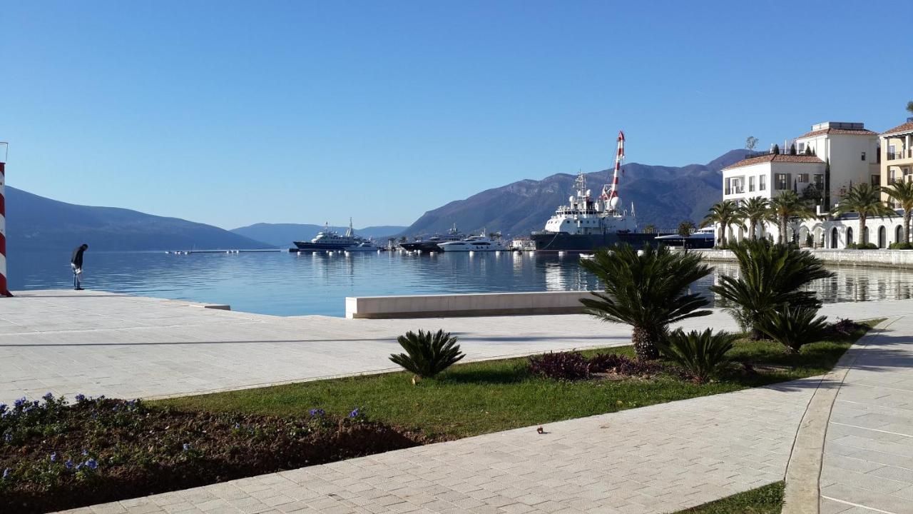 Room Next To Porto Montenegro Tivat Buitenkant foto