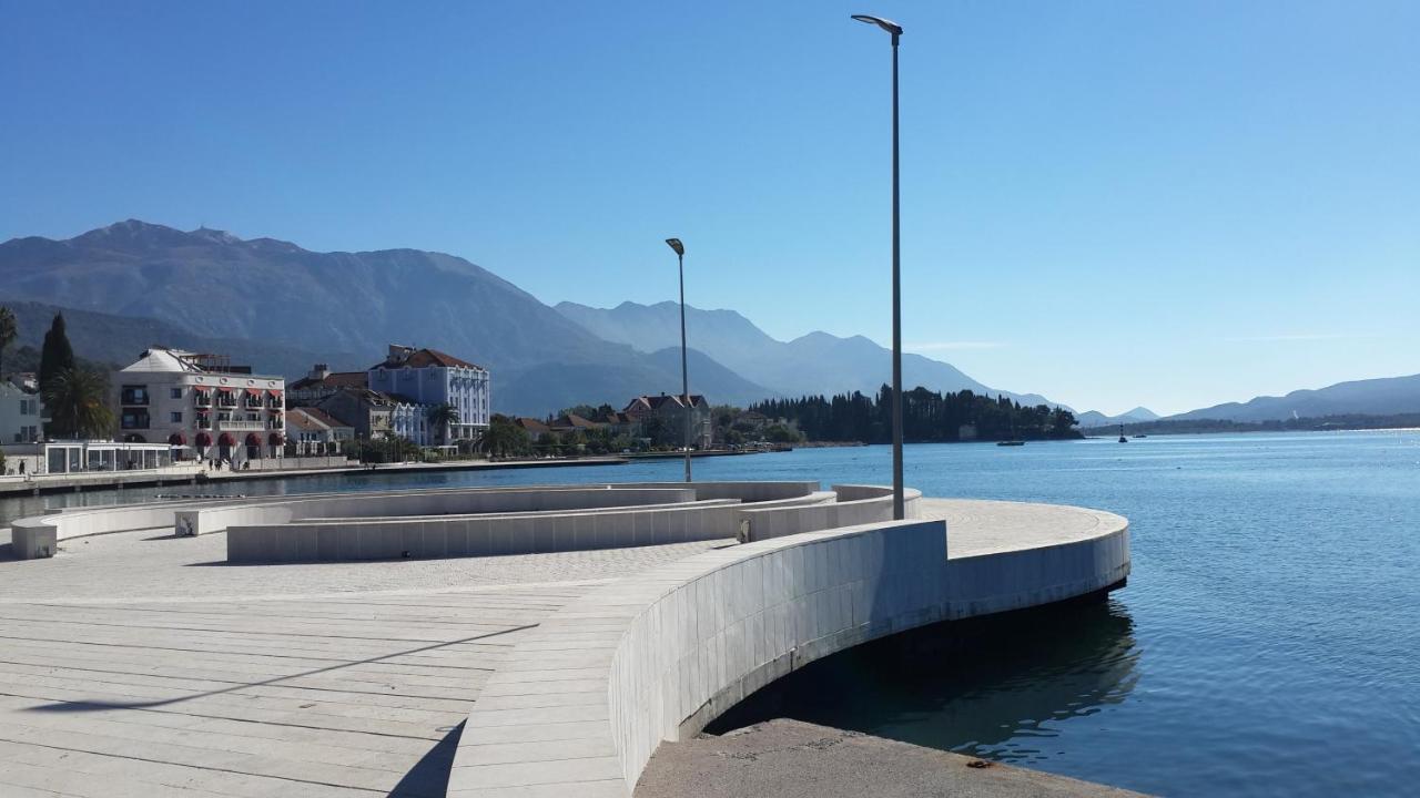 Room Next To Porto Montenegro Tivat Buitenkant foto